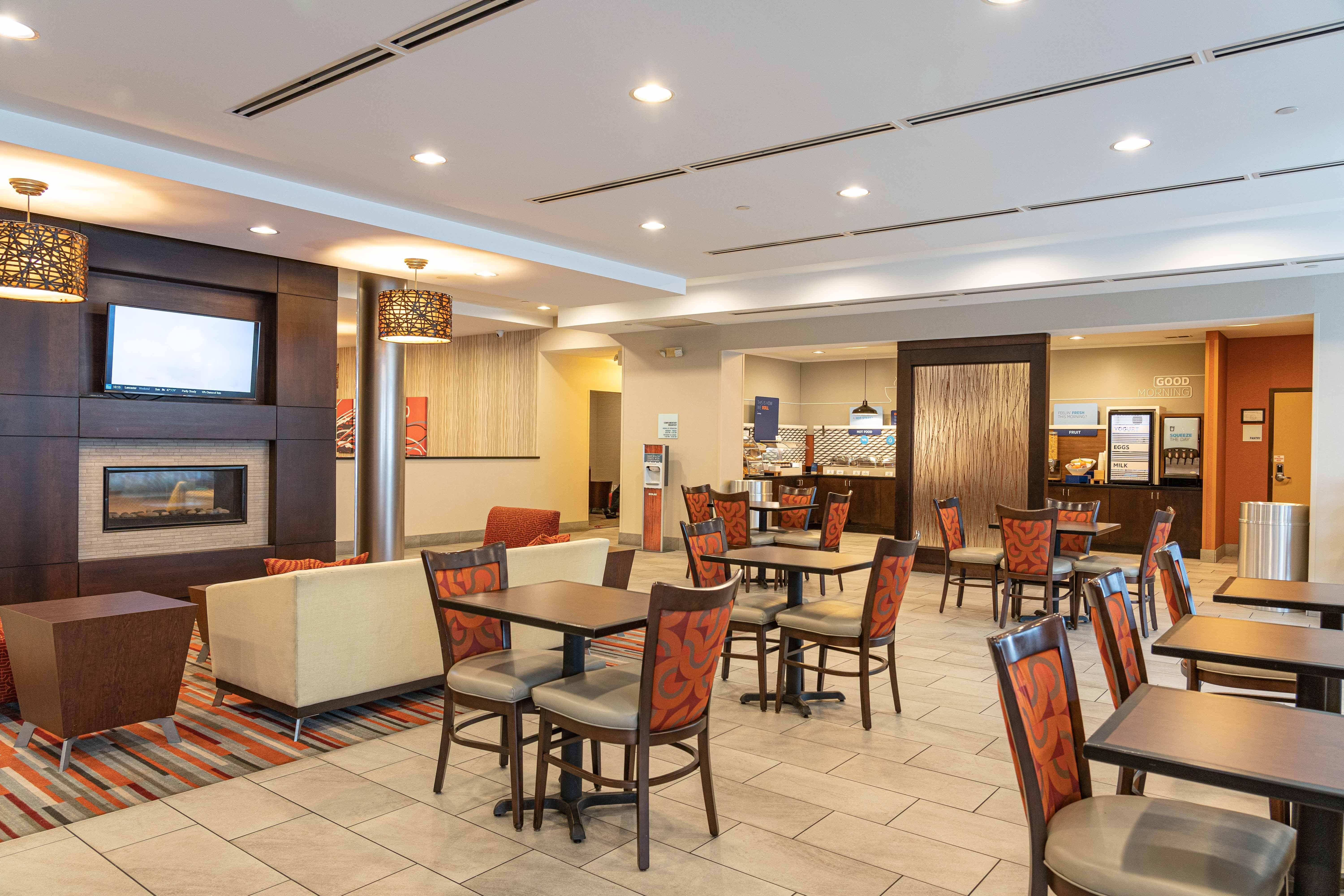 Holiday Inn Express & Suites Columbus - Easton Area By Ihg Gahanna Dış mekan fotoğraf